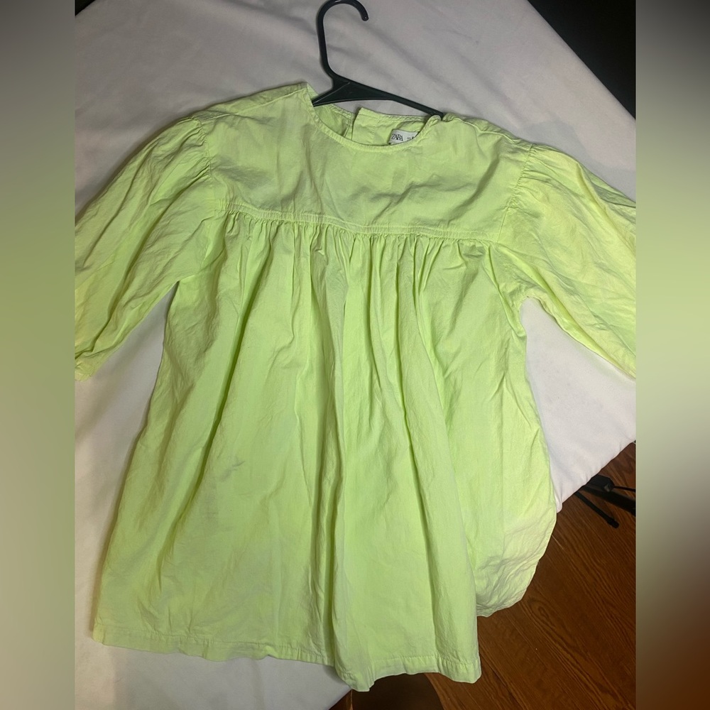 Zara toddlers neon green dress Size 6